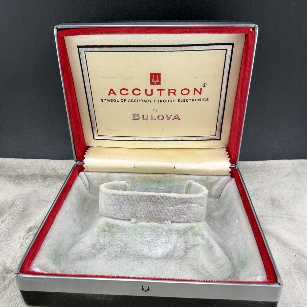 Vintage Bulova Accutron Watch‎ Box Display